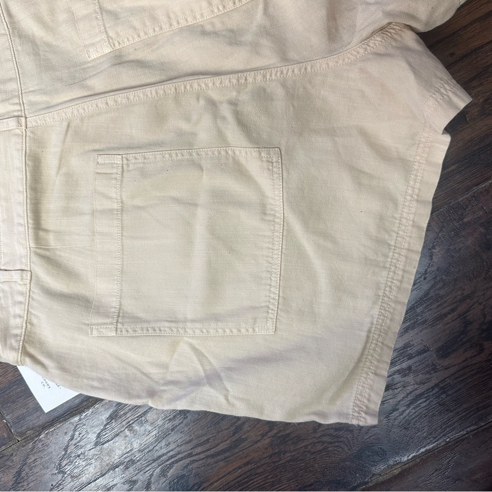 Universal Thread Women’s Shorts Bright Red Sz 17. <<<<73>>>> - Picture 5 of 7